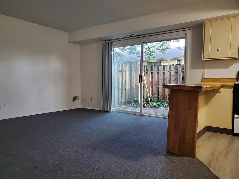 3657 Kenbrooke Ct — Photo 9