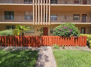7431 NW 1st St, Pompano Beach, FL 33063