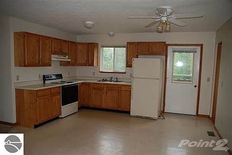 3rd image of 18411 Sunrise Dr