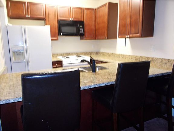 5th image of 3098 NE Camelot Dr #3097