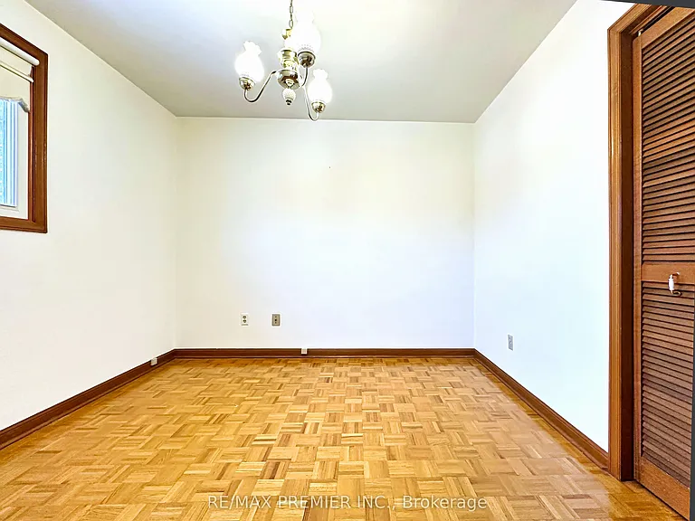 56 Fairchild Ave #MAIN — Photo 34