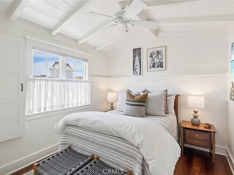 2035 Miramar Dr — Photo 18
