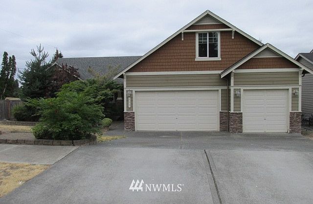 1st image of 425 22nd Avenue Ct SW