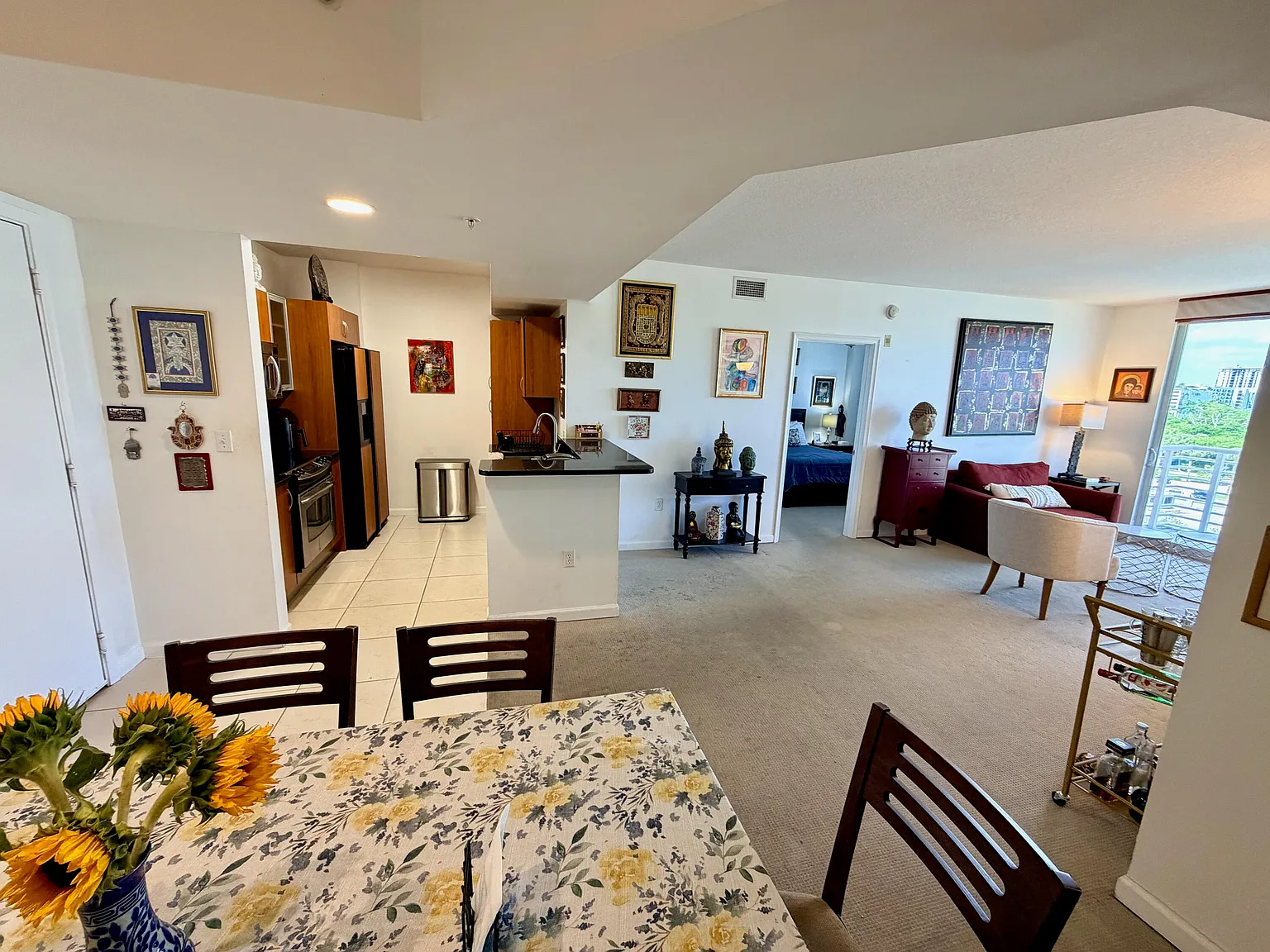 2 bed, 2.0 bath, 1081 sqft, $2,600 — Photo 3
