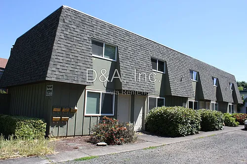 617 NW 21st St #4 Photo 1