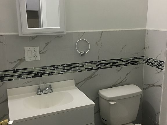 5th image of 957 Bruckner Blvd Fl 1