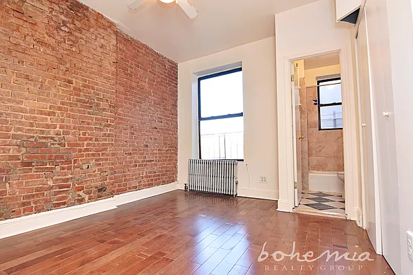 Rented by Bohemia Realty Group | media 2