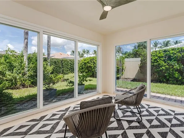 4949 Kingston Way, Naples, FL 34119