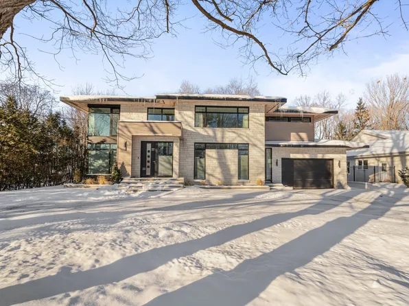 84 Fieldfare Ave, Beaconsfield, QC H9W 4W6