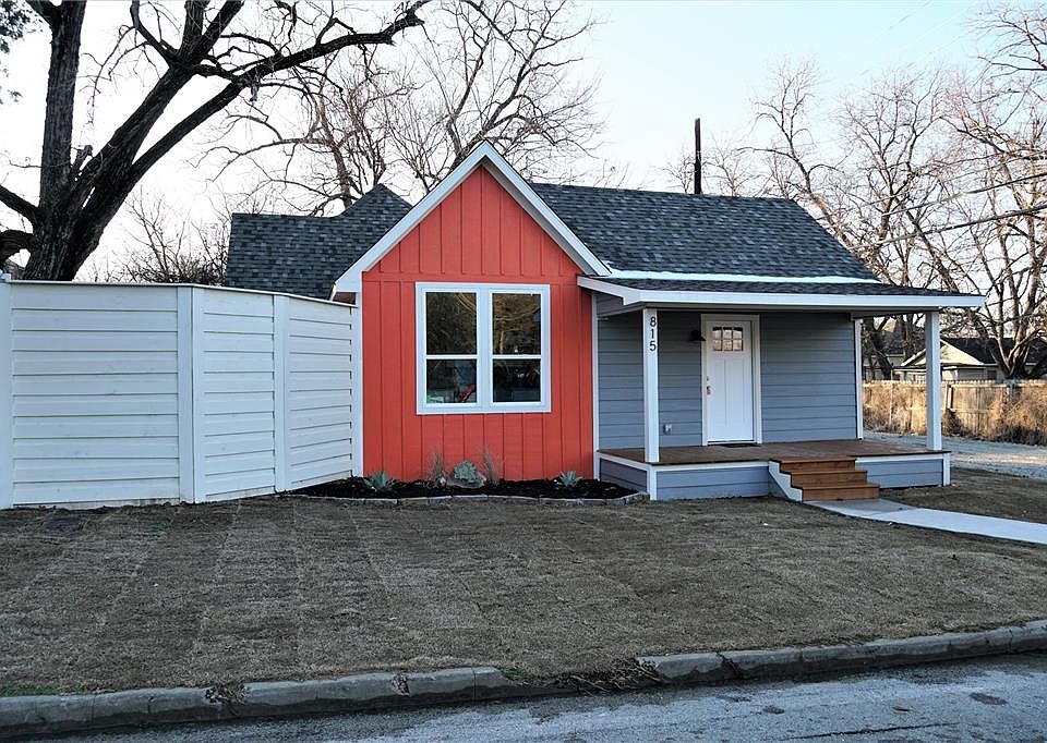1st image of 815 S Fannin Ave