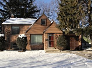 216 Leitch Ave, La Grange, IL 60525