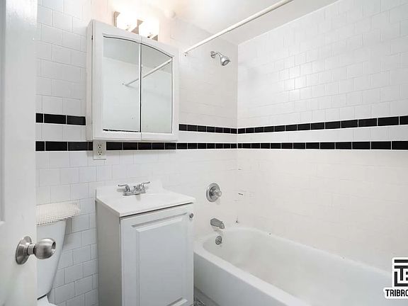 4th image of 192 Bleecker St APT 22