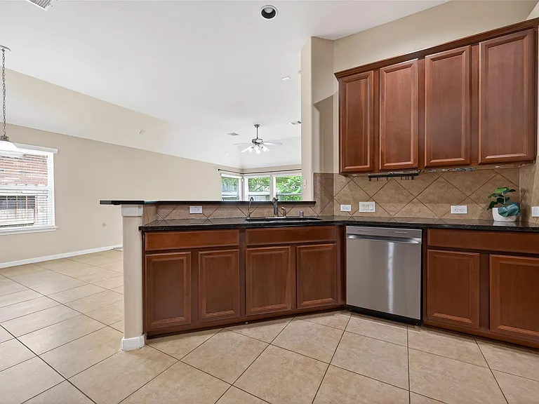 24431 Ranchwood Springs Ln — Photo 16