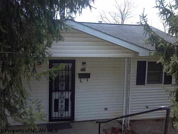 2nd image of 151 N Ohio Ave