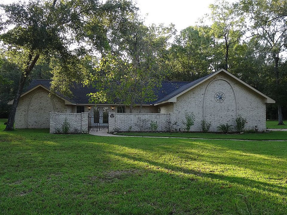 1st image of 521 Indian Trails Dr