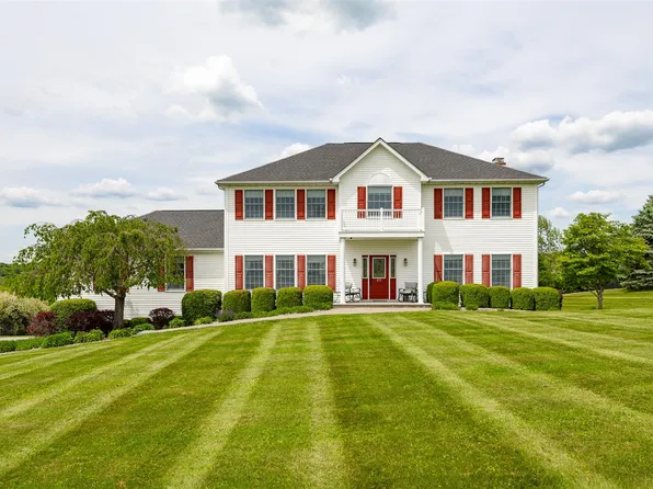 28 Dolly Lane, Lagrangeville, NY 12540