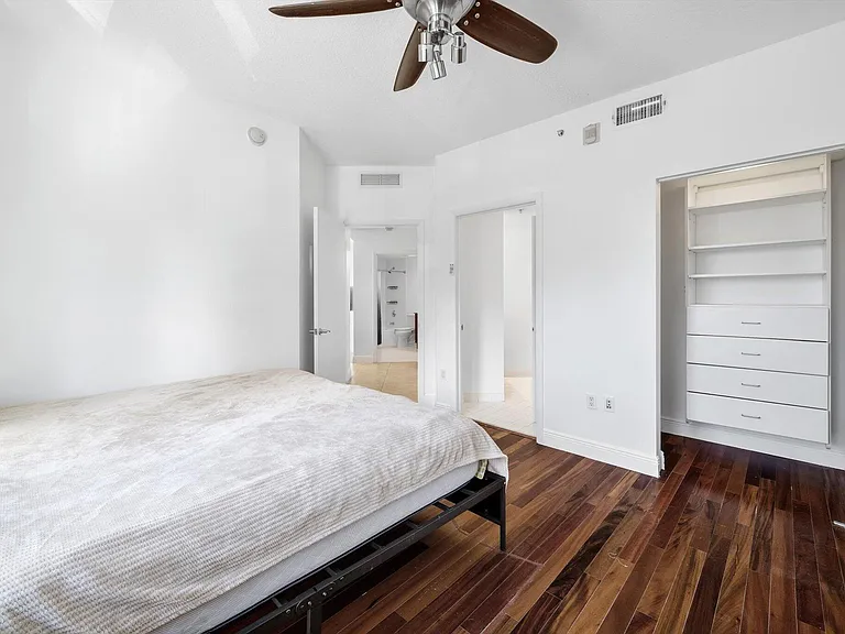 7270 SW 88th St #B203 — Photo 12