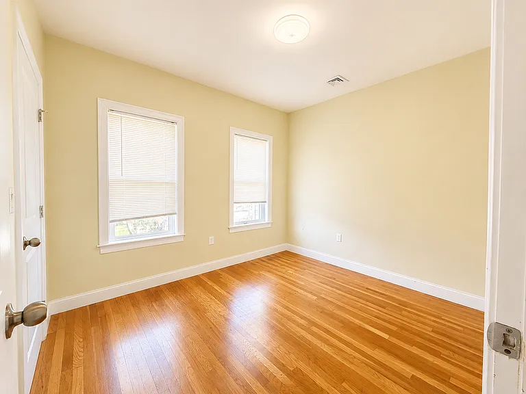 6 Josephine St #2 — Photo 10
