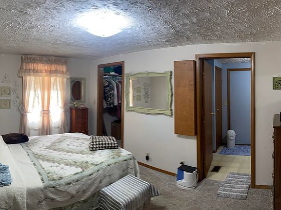 2nd image of 119 Short St