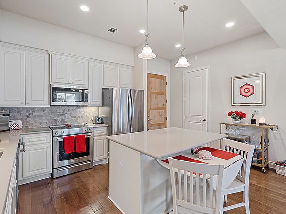 4th image of 106 Bella Toscana Ave Unit 3102