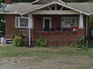 2716 W English Rd, High Point, NC 27262