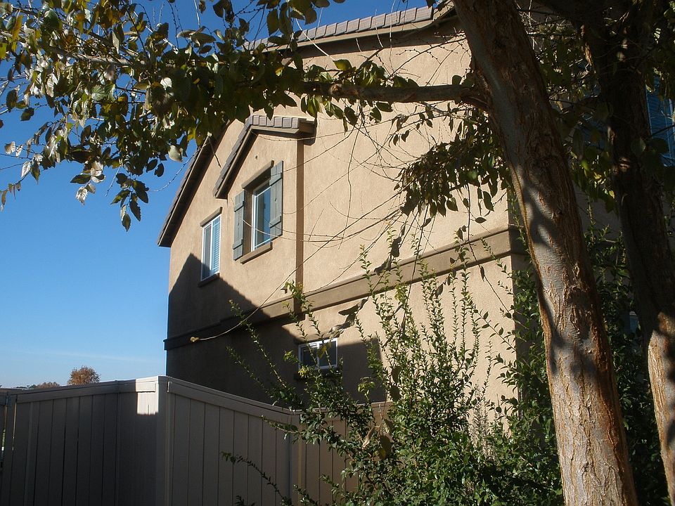 2nd image of 43125 Sandwest Ct