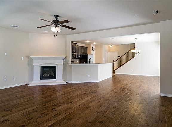 5th image of 4260 Comanche Dr