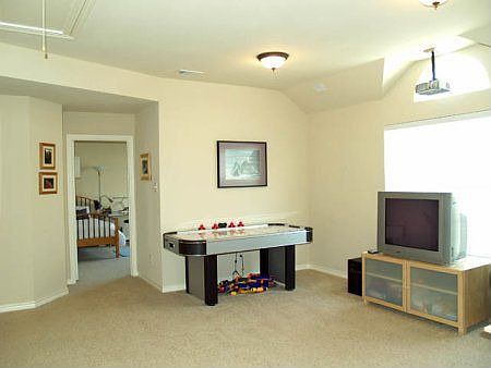2nd image of 4904 Giordano Way
