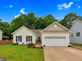 225 Dogwood Ave, Colonial Beach, VA 22443