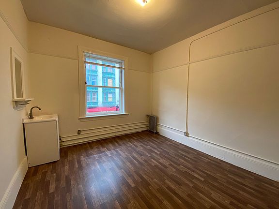 3rd image of 917 Kearny St Suite 109