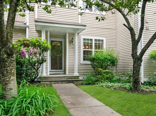 107 Glenwood Drive, Briarcliff Manor, NY 10510