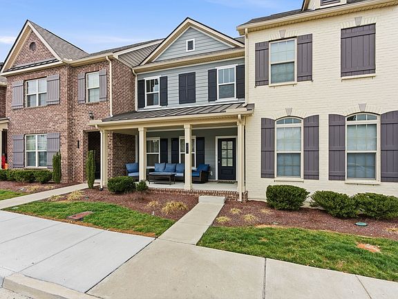4th image of 612 Vintage Green Ln