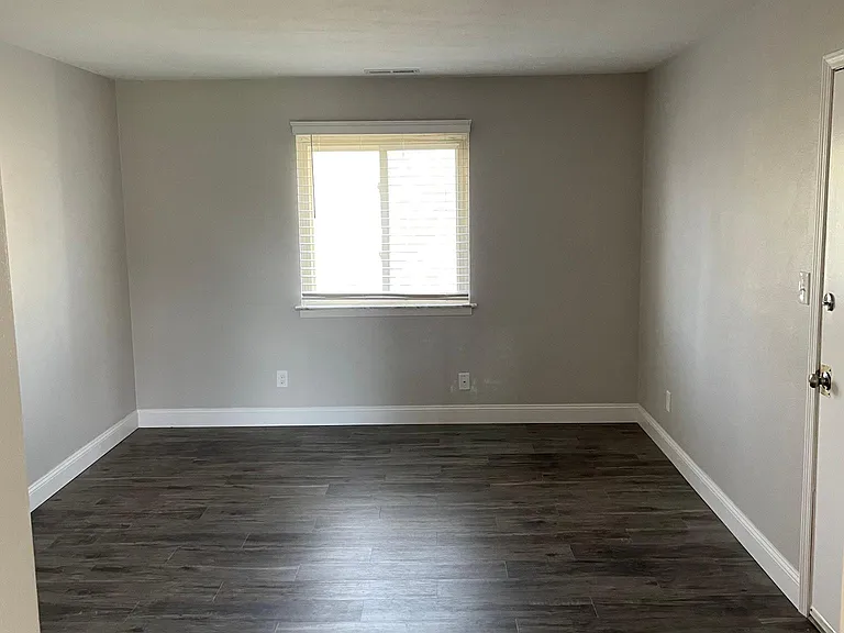 106 Floss Mar Ct #3E — Photo 11