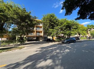 1085 W 68th St APT 307, Hialeah, FL 33014