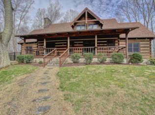 121 Victoria Cir, Roan Mountain, TN 37687