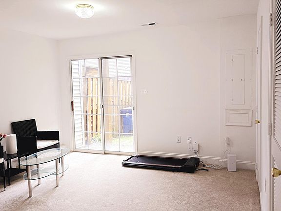 5th image of 13526 Hamlet Square Ct