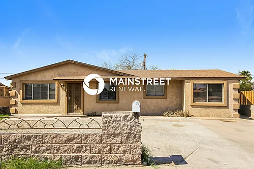 2522 N 48th Dr Photo 1