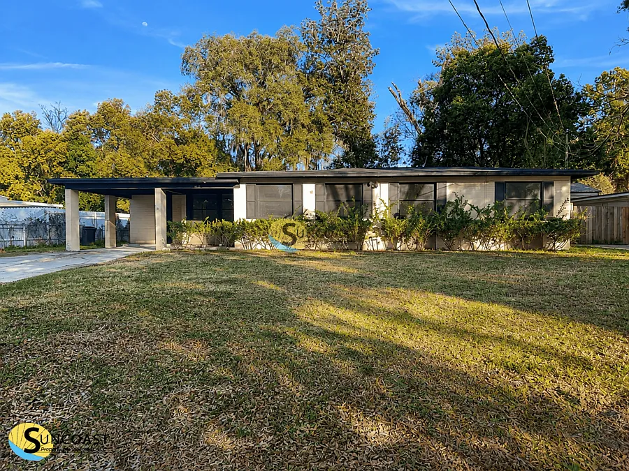 3721 Colebrooke Dr
