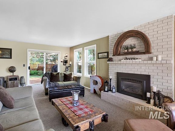 4th image of 1673 Appaloosa Rd