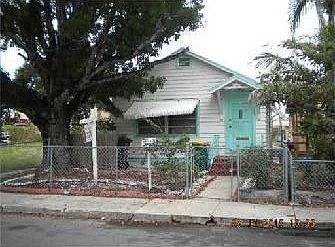1st image of 218 N H St