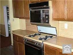 3rd image of 4452 Nipomo Ave