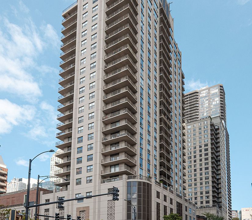 2nd image of 635 N Dearborn St APT 701