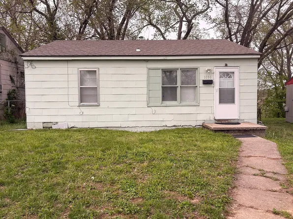 1030 Mildred Dr, Kansas City, KS 66104