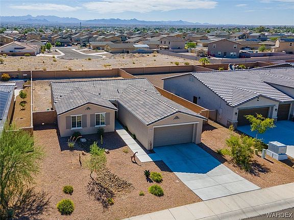 3rd image of 1620 Greenfield Drive