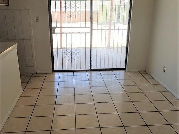 5th image of 5548 Sarah Anne Ave