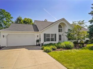 6865 Hidden Lake Trl, Brecksville, OH 44141