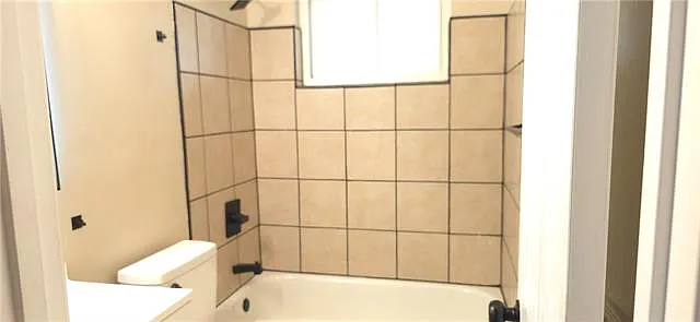 7710 Shelly St — Photo 10