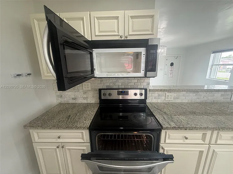 28501 SW 147th Ct — Photo 31