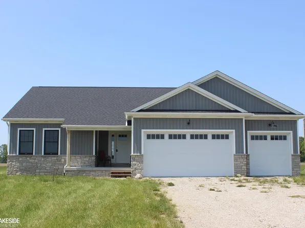 2197 Capac Rd, Allenton, MI 48002