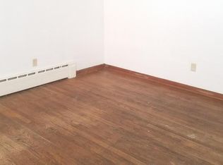 2367A S 7th St LOWR #, Milwaukee, WI 53215